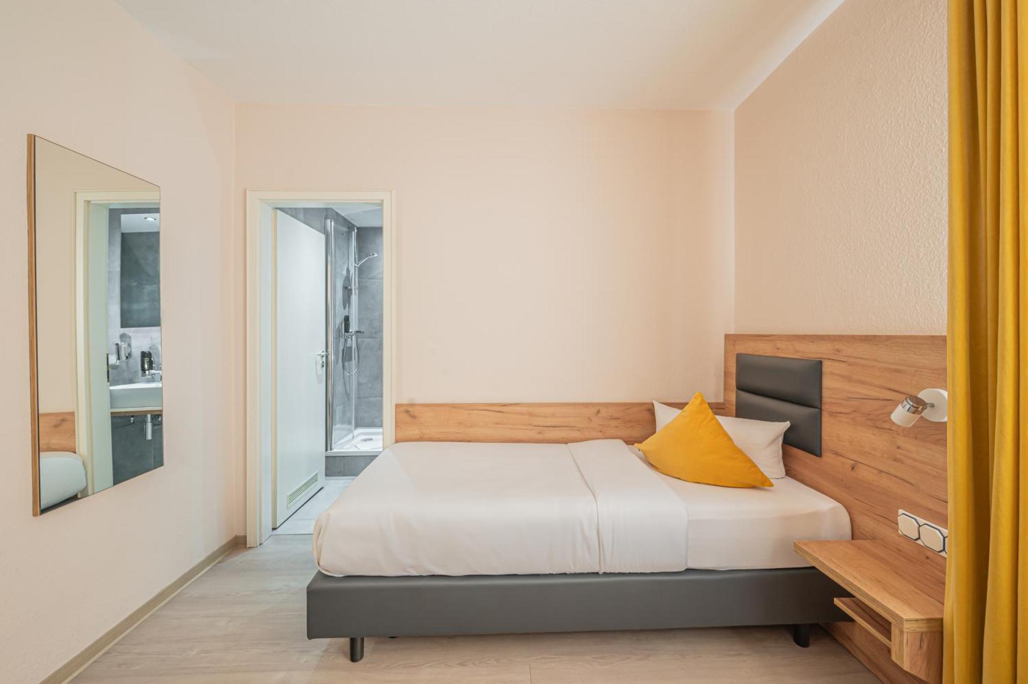 Hotel Gute Hoffnung Pforzheim Ngoại thất bức ảnh