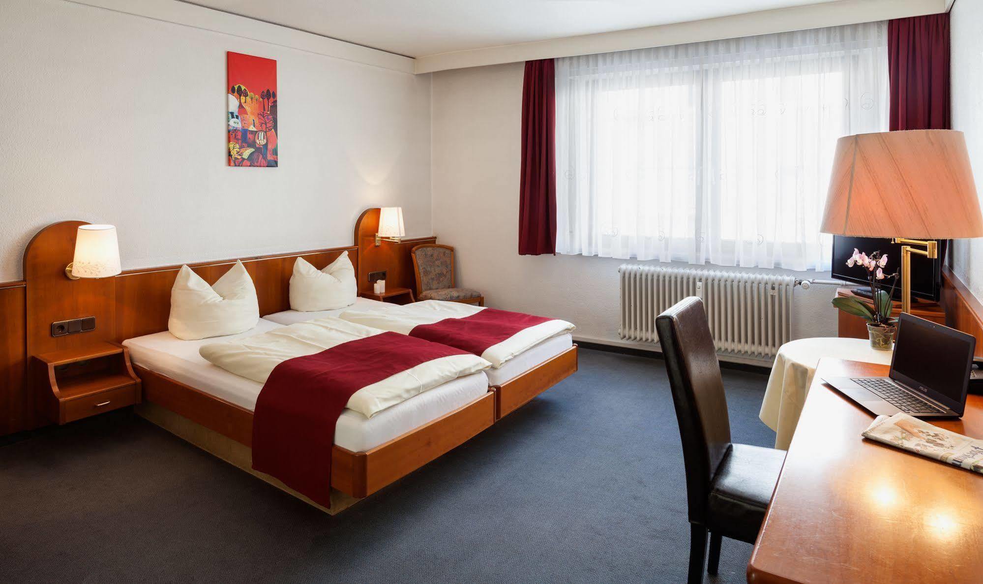 Hotel Gute Hoffnung Pforzheim Ngoại thất bức ảnh